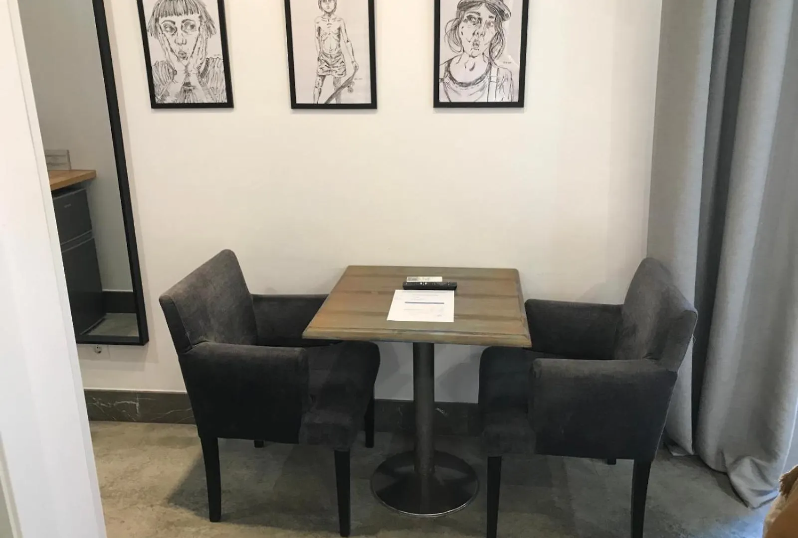 Urban House Siurot 33 Bed and Breakfast Σεβίλλη