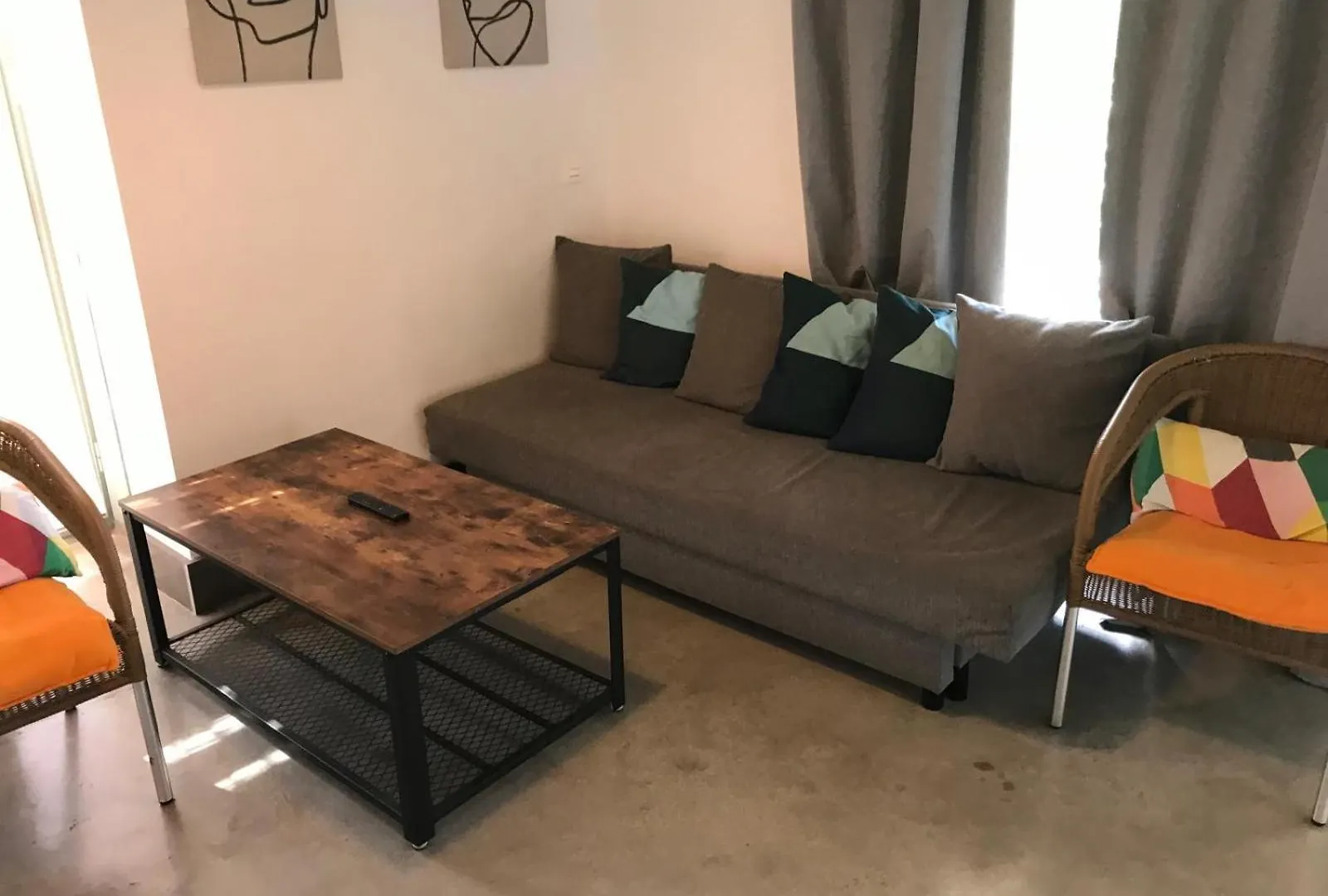 Urban House Siurot 33 Bed and Breakfast Σεβίλλη