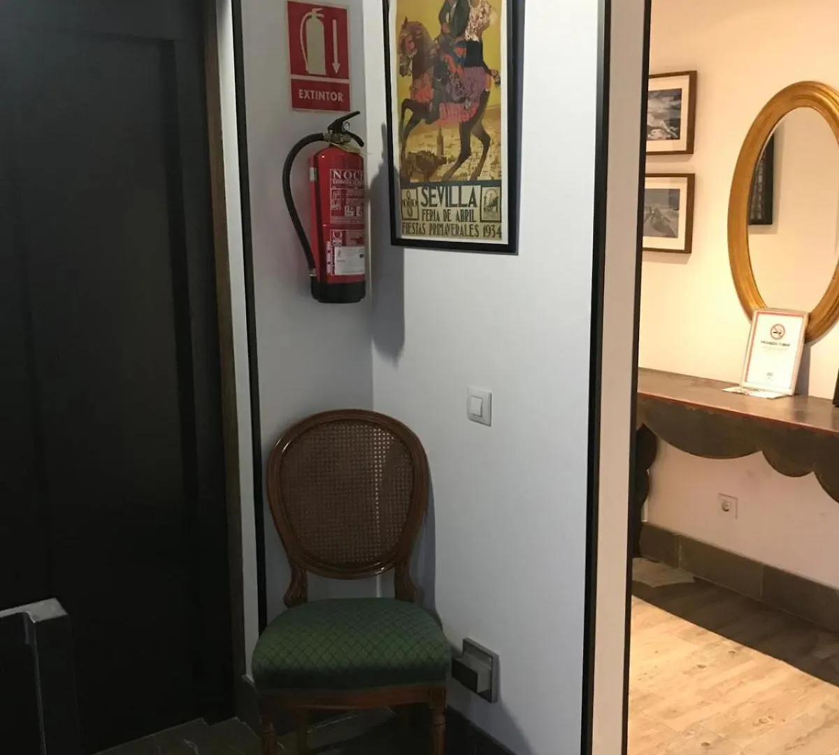 Aparthotel Urban House Siurot 33 Sevilla 2*,