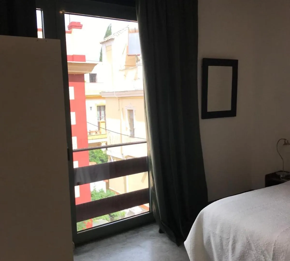 **  Aparthotel Urban House Siurot 33 Sevilla Spanien